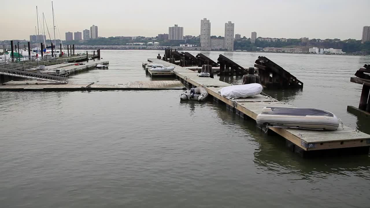 Free Video Stock Small Boats In The Hudson Live Wallpaper - Free Download