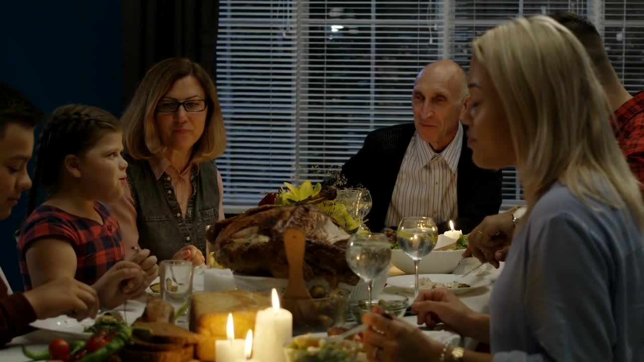 Stock Video Family Having Dinner At Home Live Wallpaper For PC - Free Download