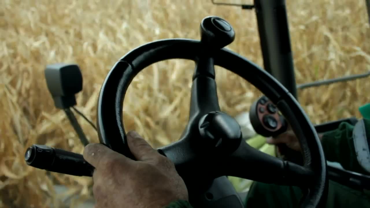 Stock Video Farmer Inside A Harvester Live Wallpaper For PC - Free Download