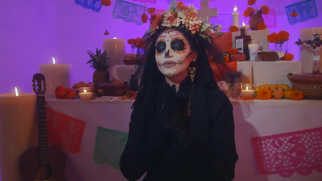 Free Video Stock Solemn Catrina Praying At The Foot Of An Altar Of Live Wallpaper - Free Download