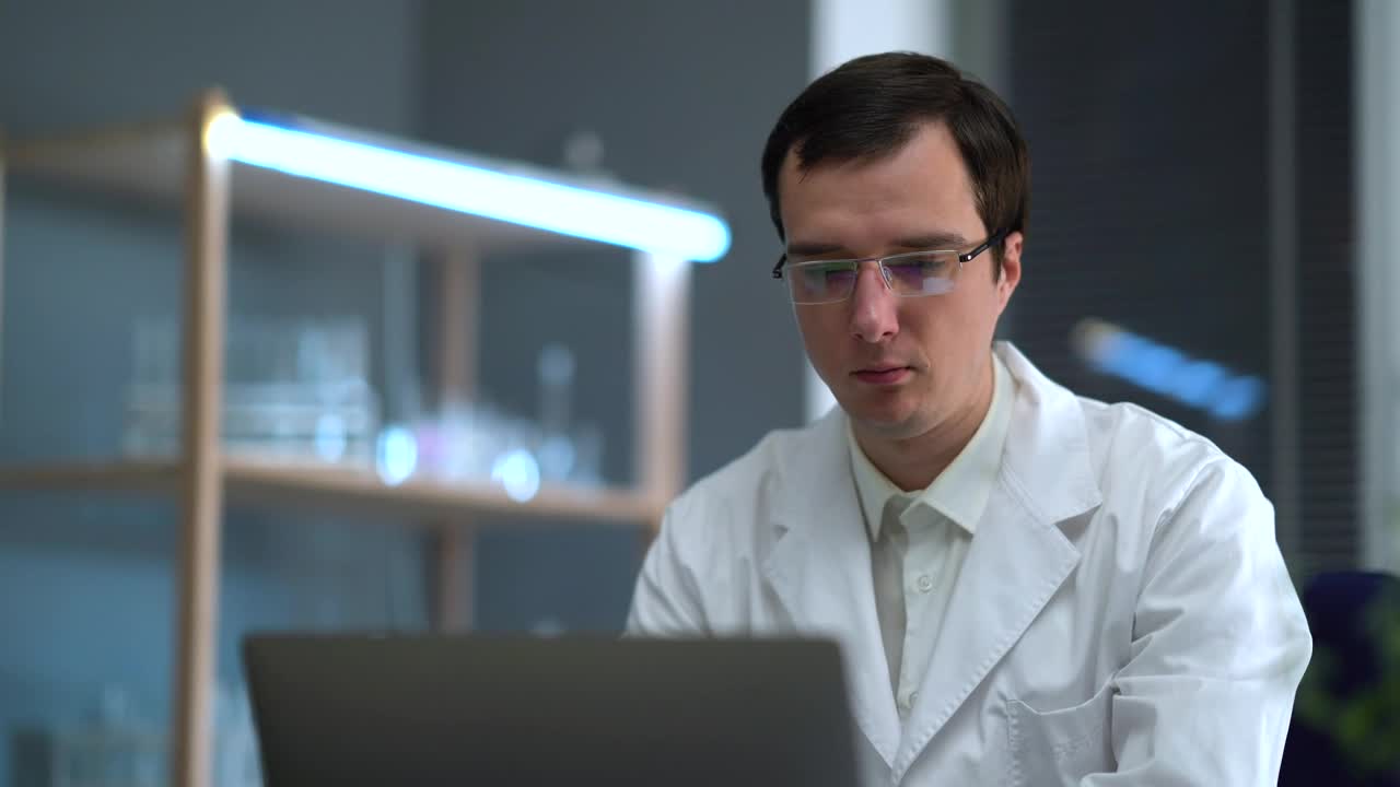 Stock Video Doctor Looking At X Rays And The Computer Live Wallpaper For PC - Free Download