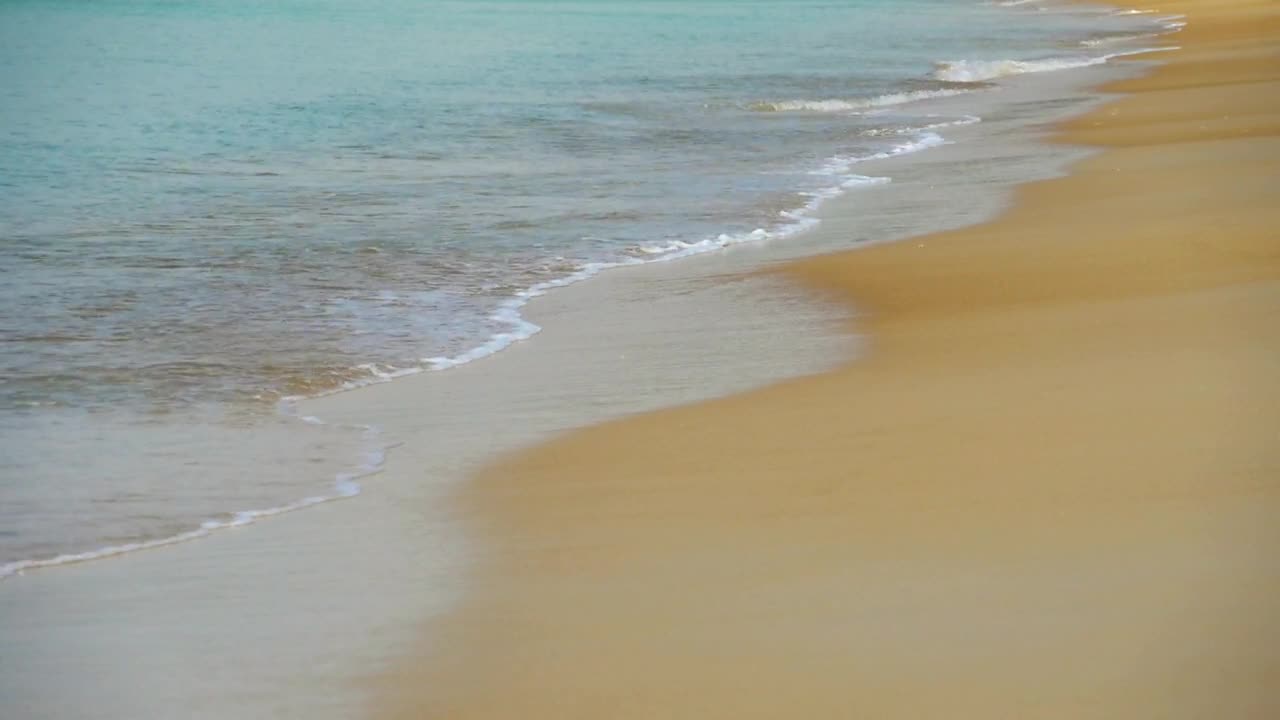 Stock Footage Waves On Sandy Beach Live Wallpaper - Free Download