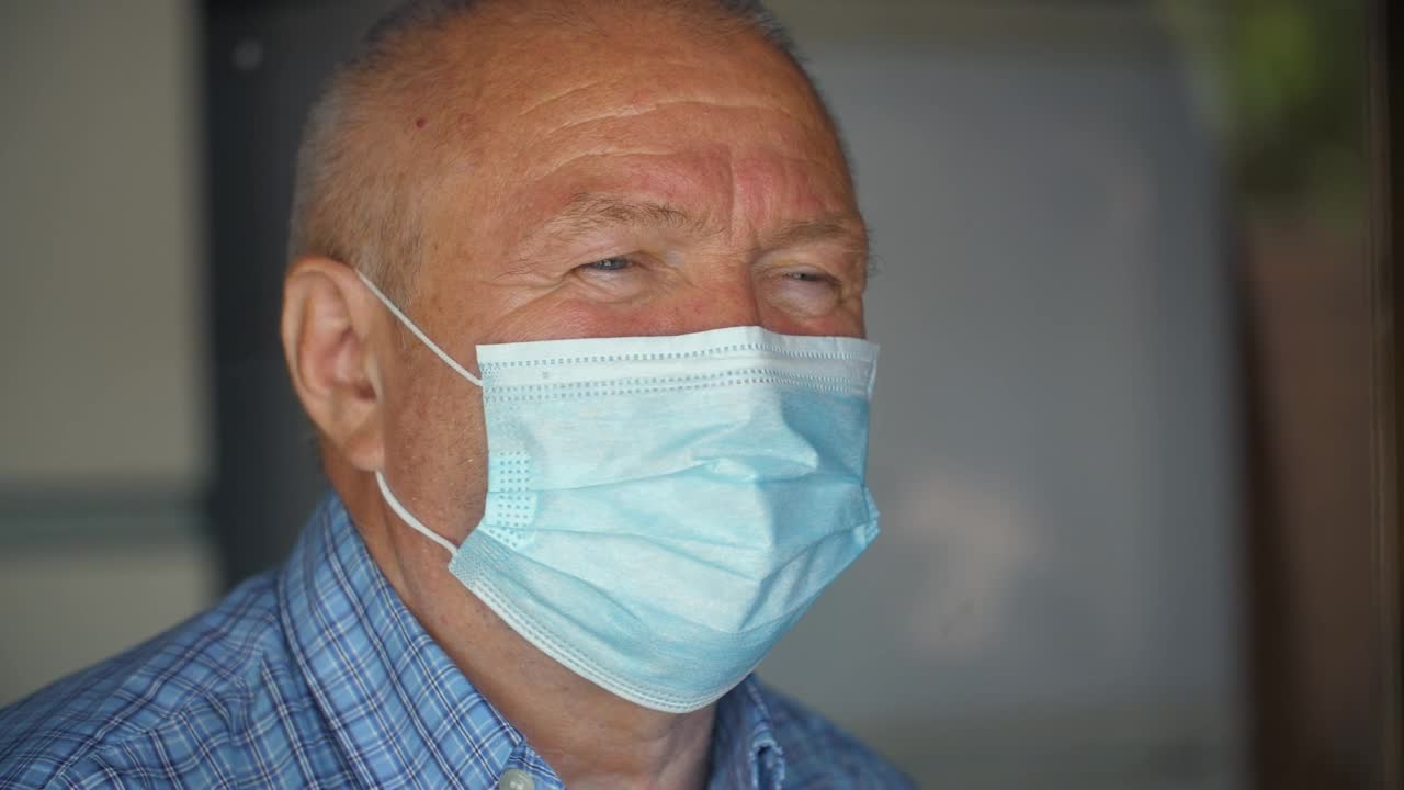 Stock Video Old Man Wearing N Mask Live Wallpaper - Free Download