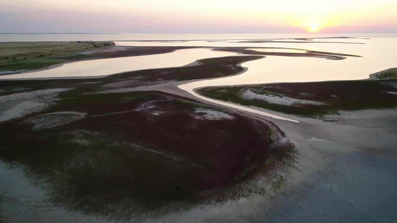 Free Stock Video Unusual Islands In A Huge Lake At Sunset Live Wallpaper - Free Download