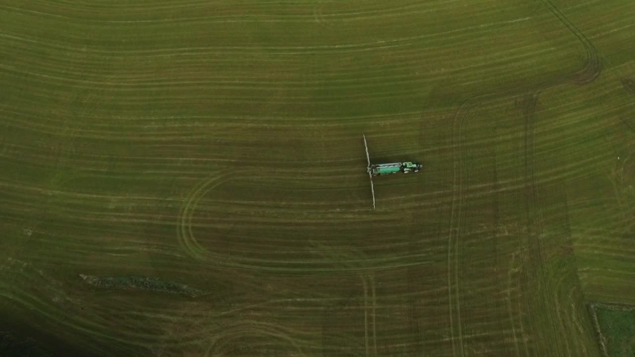 Free Video Stock tractor spraying crops Live Wallpaper - Free Download