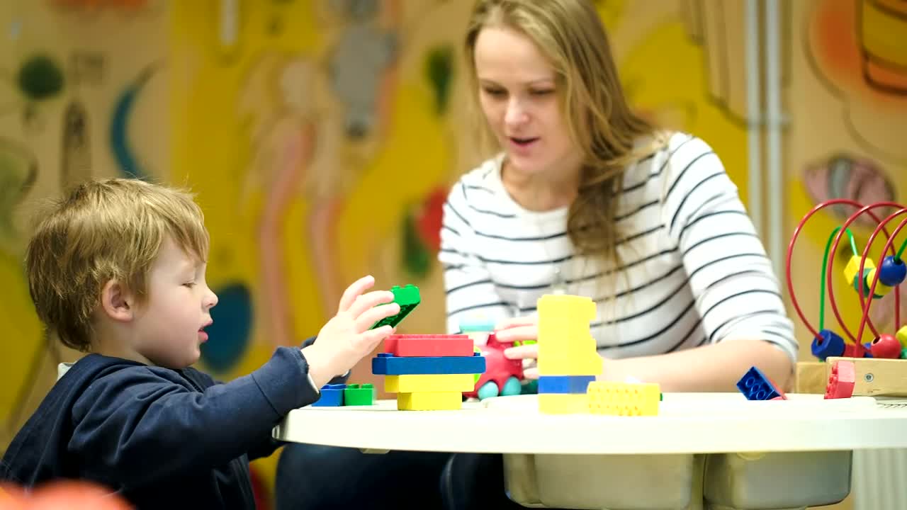 Video Stock Playing With Bright Building Blocks Live Wallpaper Free - Free Download