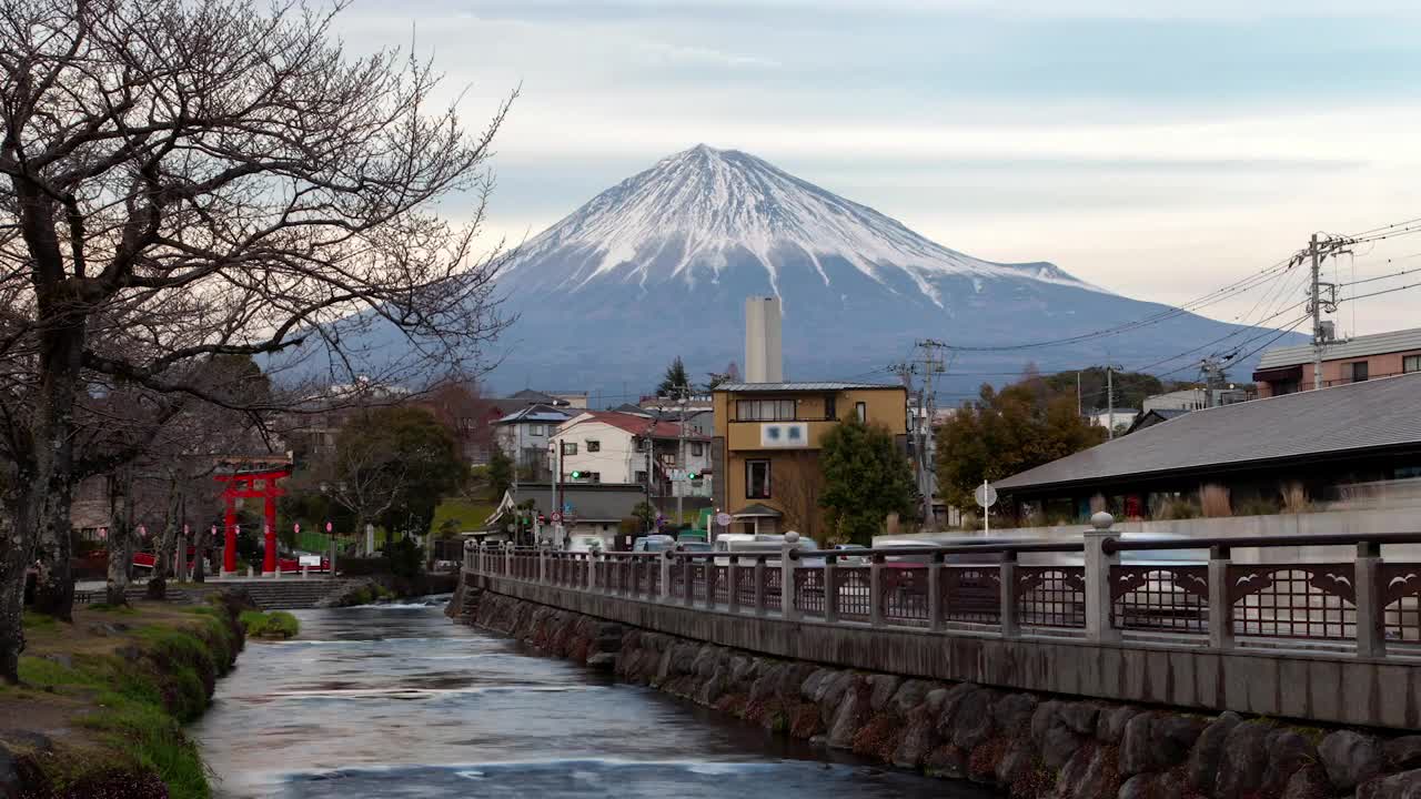 Free Video Stock time lapse of a street and mount fuji Live Wallpaper - Free Download
