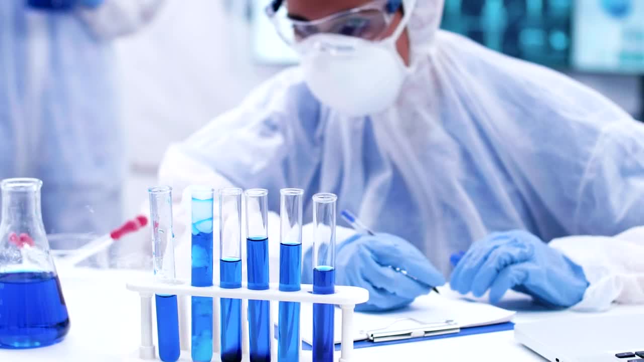 Free Stock Video Scientist With Bubbling Vials Live Wallpaper - Free Download