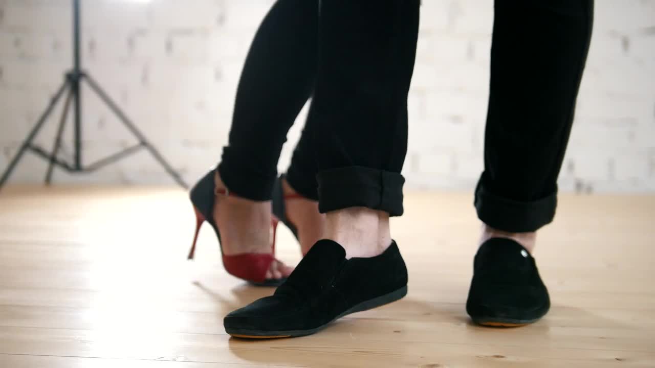 Stock Video Couple Feet Dancing Salsa In A Studio Live Wallpaper For PC - Free Download