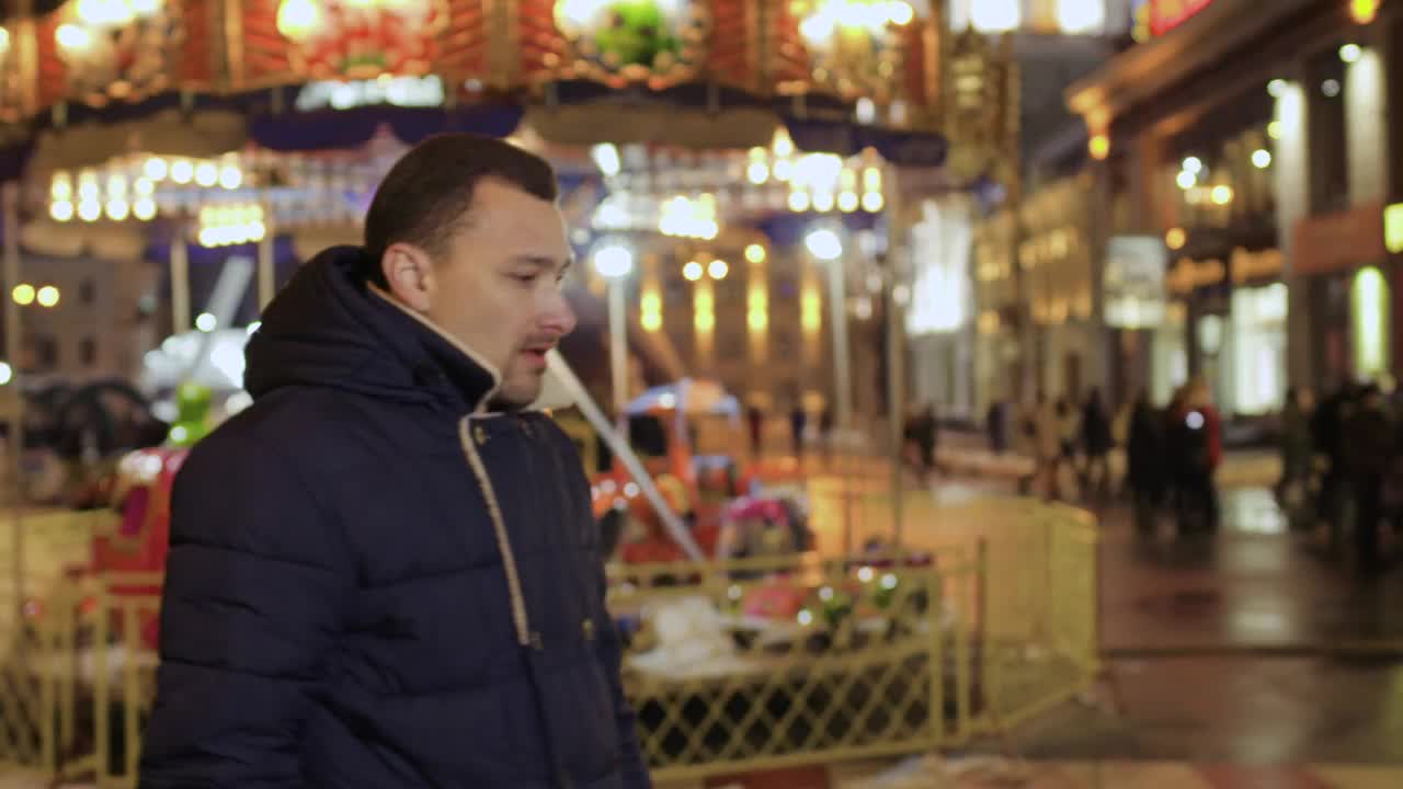 Stock Video Man At A Fair Coughing Loudly Animated Wallpaper - Free Download