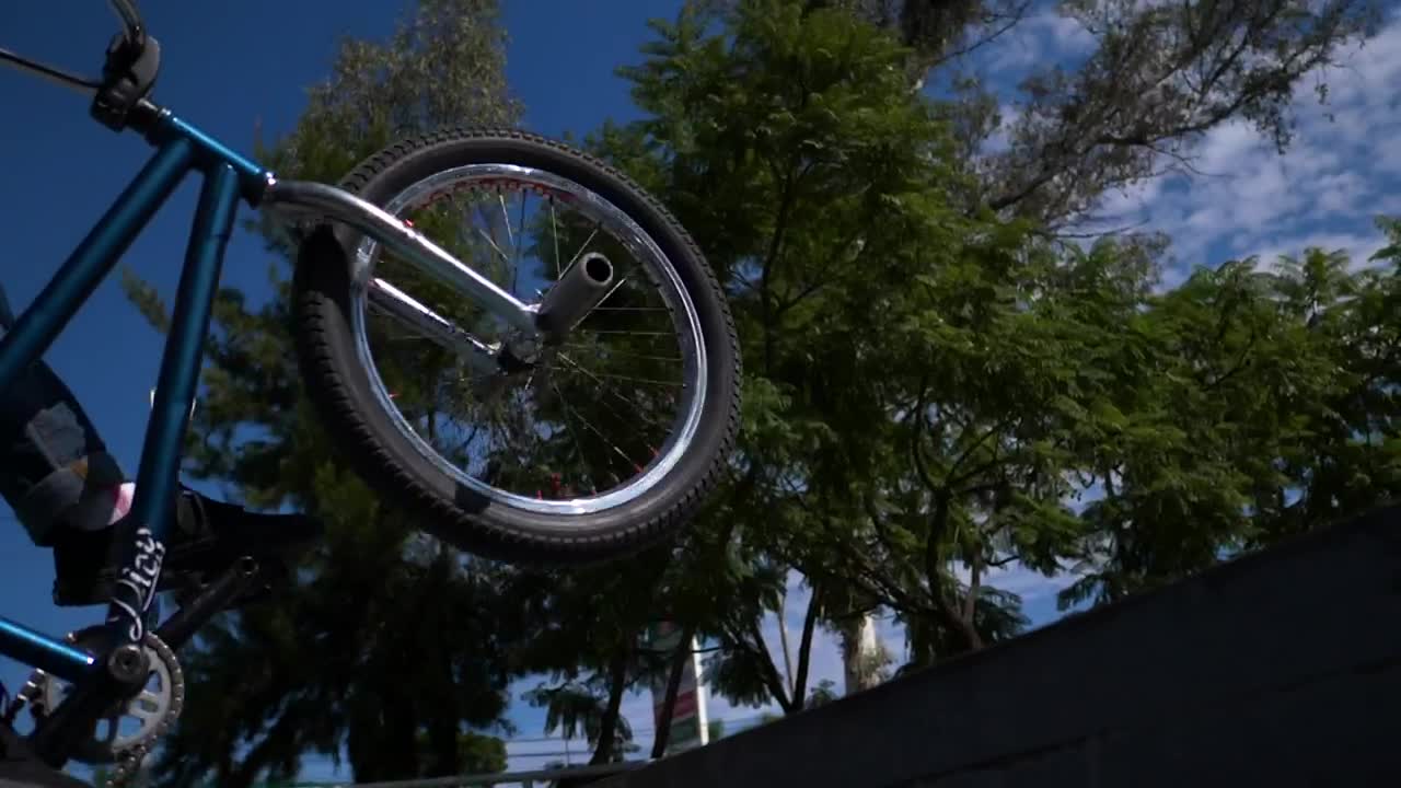 Stock Video Biker Doing Bmx Tricks Live Wallpaper For PC - Free Download
