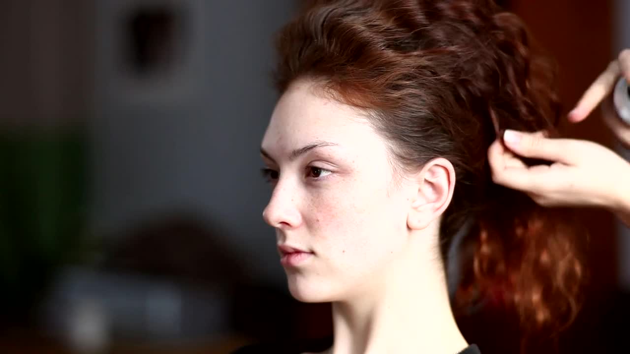 Stock Video Hair Styler Working On A Womans Hair Live Wallpaper For PC - Free Download
