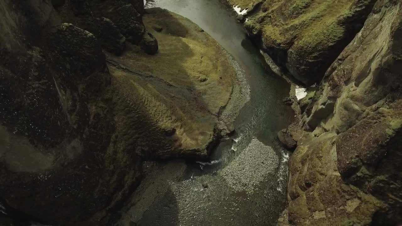 Free Stock Video Shallow River Flowing Through A Canyon Live Wallpaper - Free Download