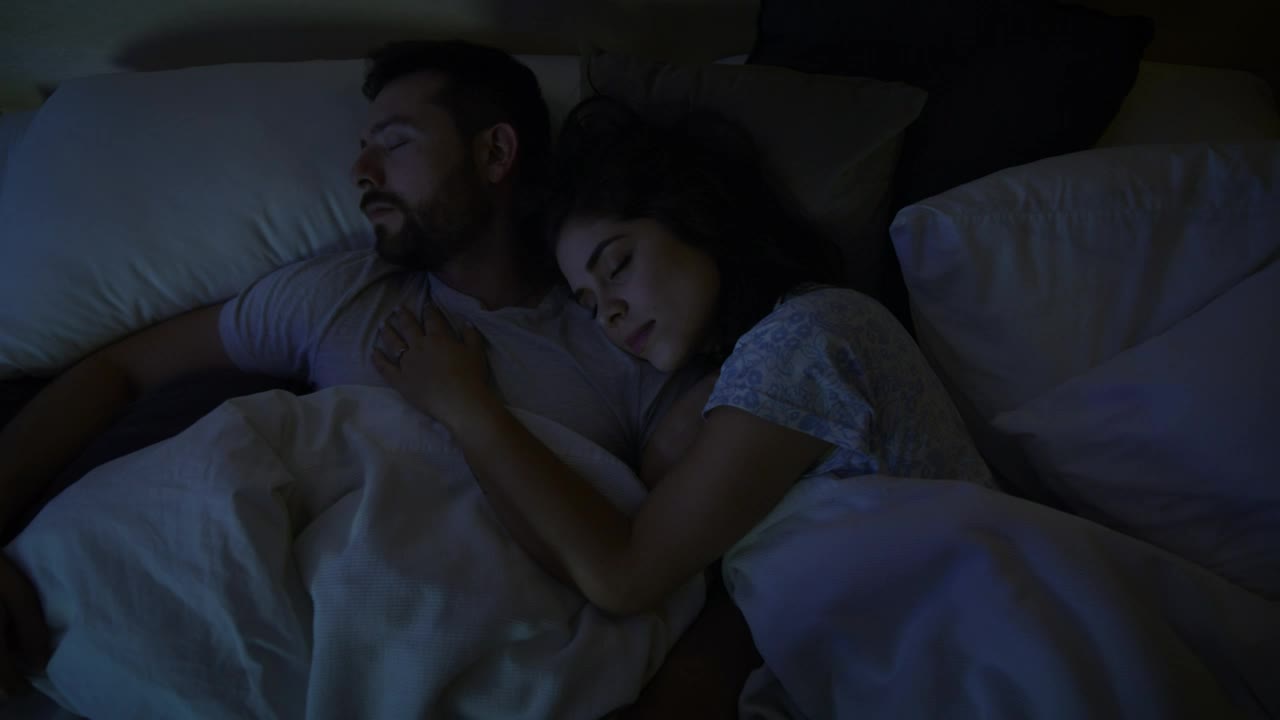 Stock Video Loving Couple Sleeping Together At Night Animated Wallpaper - Free Download
