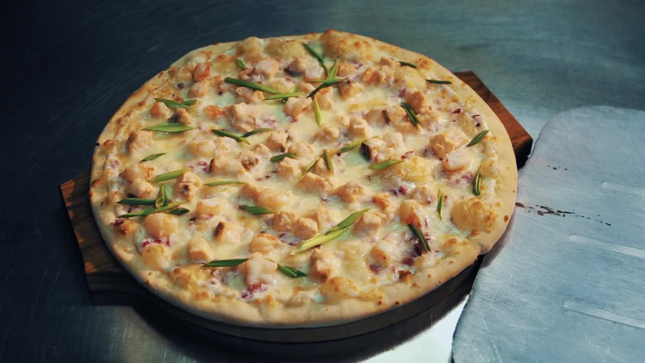 Stock Video Fresh Chicken Pizza Live Wallpaper For PC - Free Download