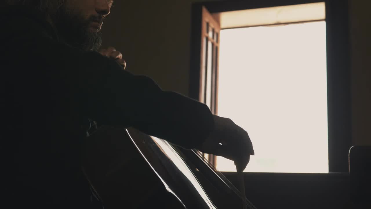 Free Stock Video Silhouette Of Man Playing Cello Live Wallpaper - Free Download