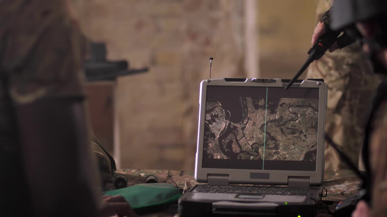 Free Video Stock Soldiers Looking At A Map Live Wallpaper - Free Download
