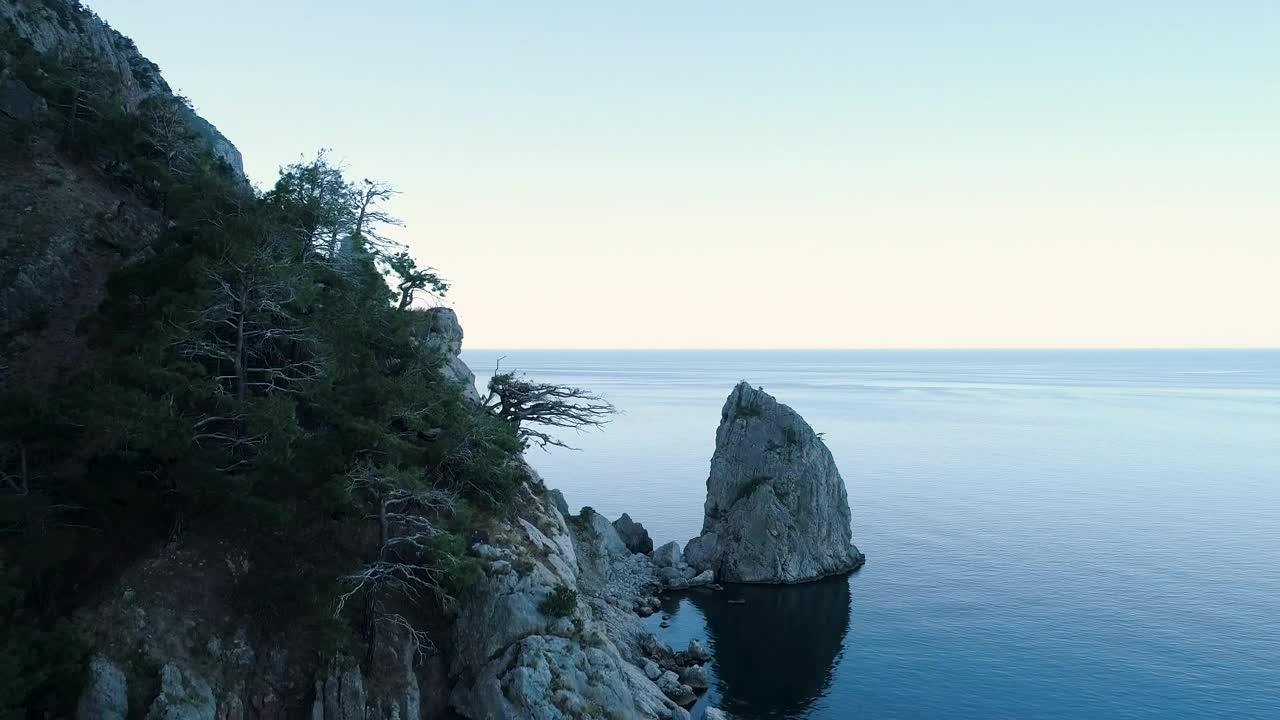 Free Stock Video Rocky Coast With Calm Water Live Wallpaper - Free Download