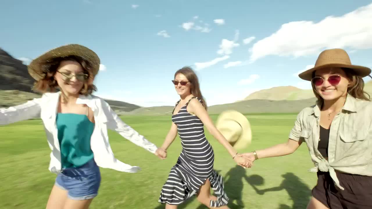Stock Video Hipster Friends Dancing Outdoors Animated Wallpaper - Free Download