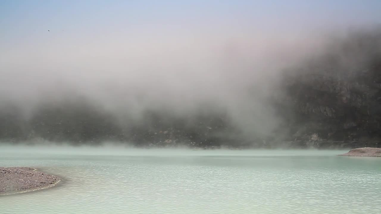 Stock Video Deep Fog Descending Across A Lake Live Wallpaper For PC - Free Download