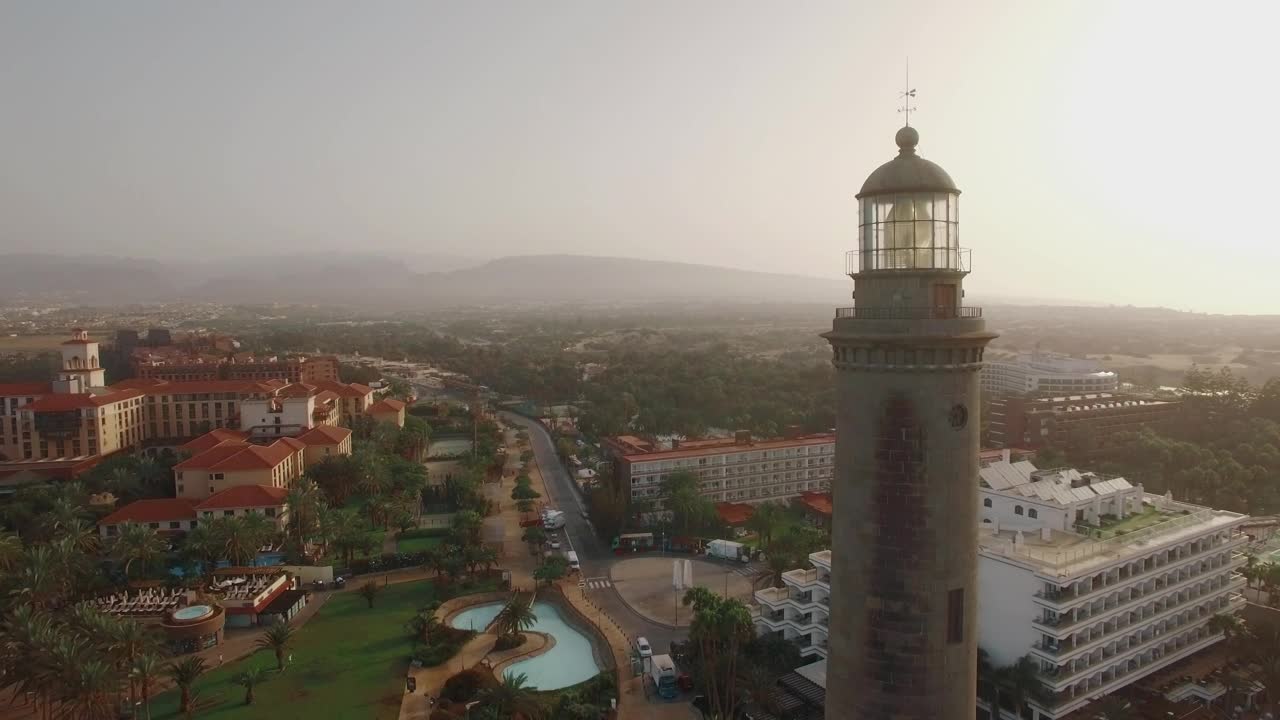 Stock Video Lighthouse Turning Slowly Animated Wallpaper - Free Download