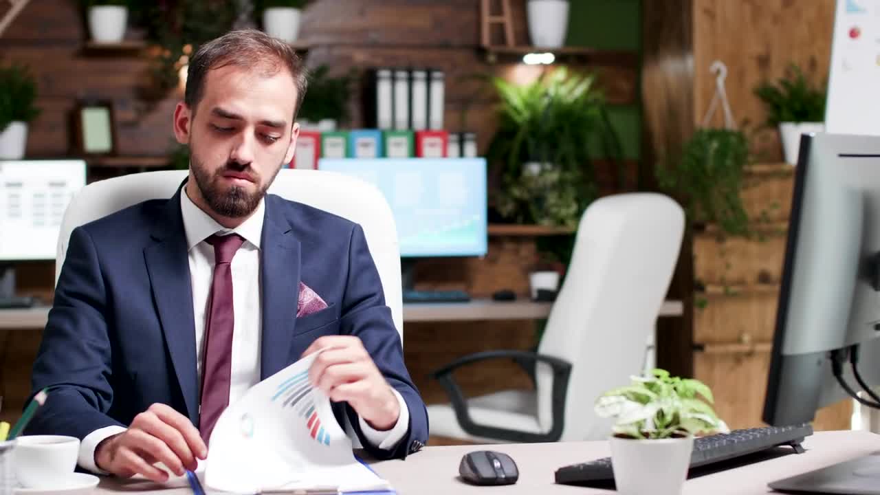 Free Video Stock Stressed Business Man Takes A Break In Office Live Wallpaper - Free Download