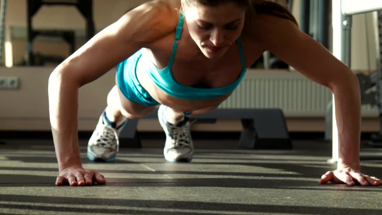 Free Video Stock Strong Woman Doing Push Ups Ground View Live Wallpaper - Free Download