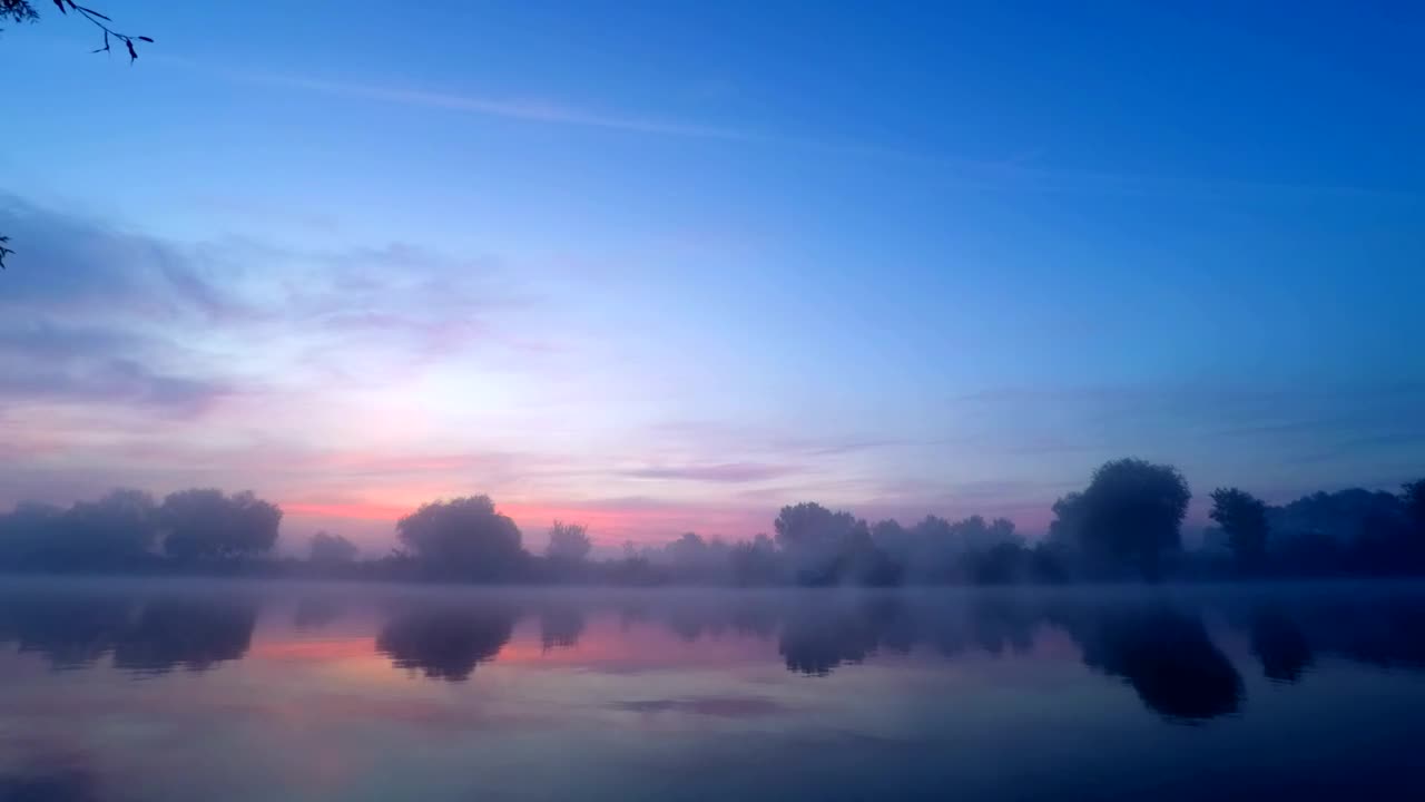 Free Video Stock sunrise with beautiful colors fog and the lake Live Wallpaper - Free Download