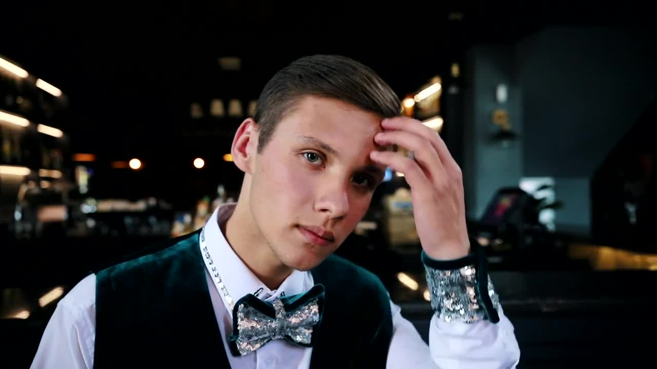 Stock Video Dancer Combing His Hair Before A Performance Live Wallpaper For PC - Free Download