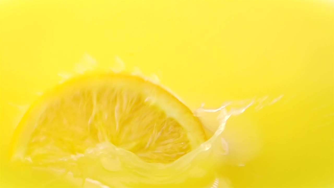 Free Video Stock Slice Of Oranges Falling Into The Juice Live Wallpaper - Free Download