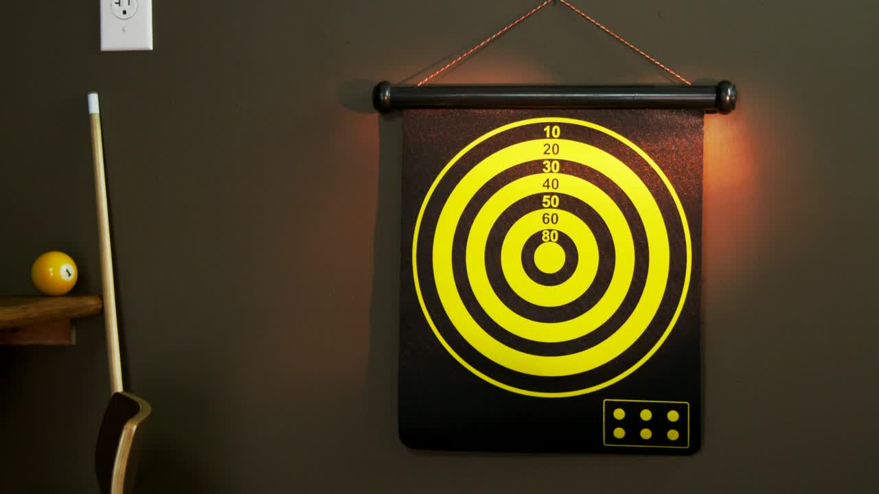 Free Video Stock throwing darts at a target Live Wallpaper - Free Download