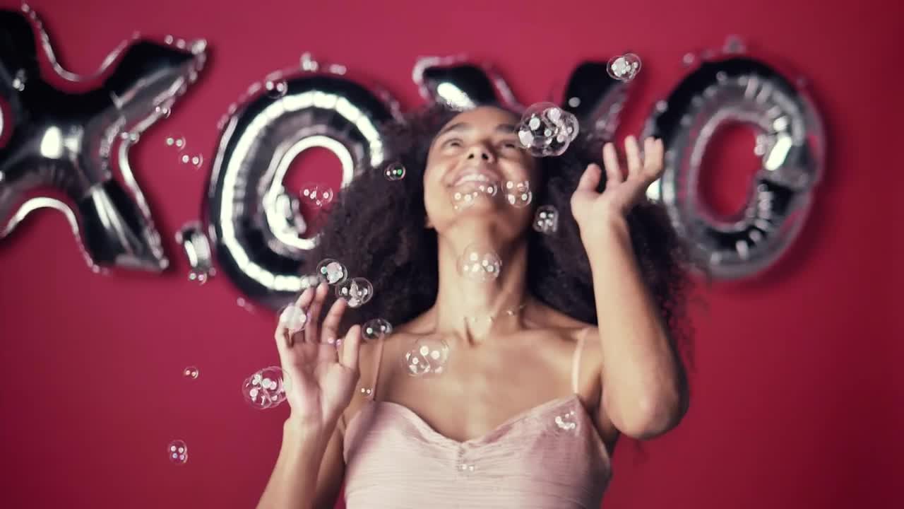 Free Stock Video Young Woman Playing Funny And Happy With Bubbles Live Wallpaper - Free Download