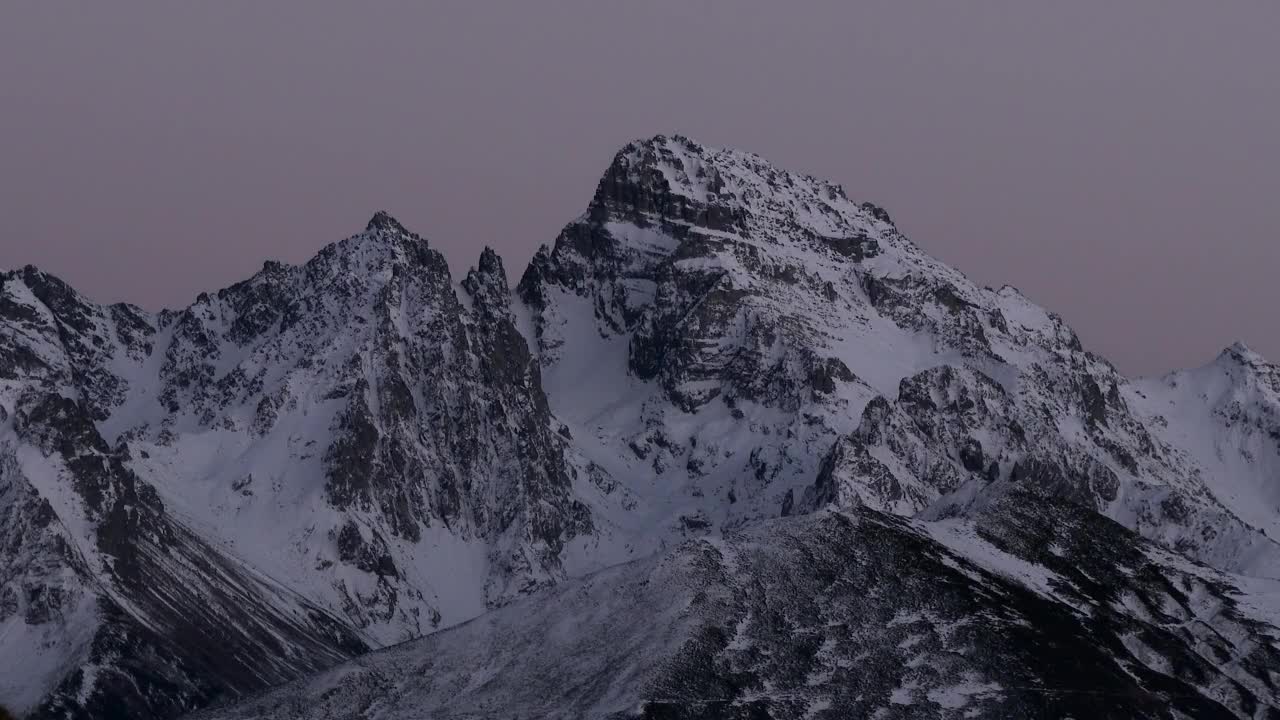 Stock Video Dawn In The Rocky Mountains Live Wallpaper For PC - Free Download