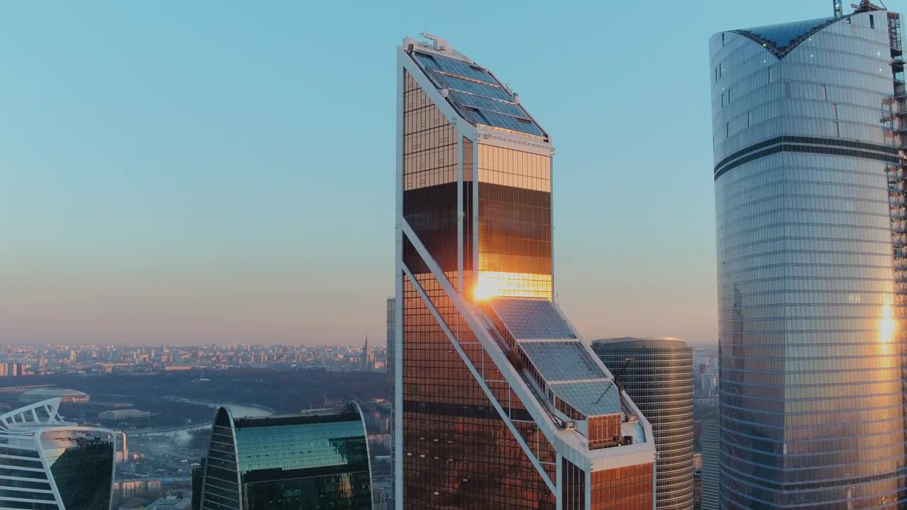 Stock Video Flying Above Moscow Live Wallpaper For PC - Free Download