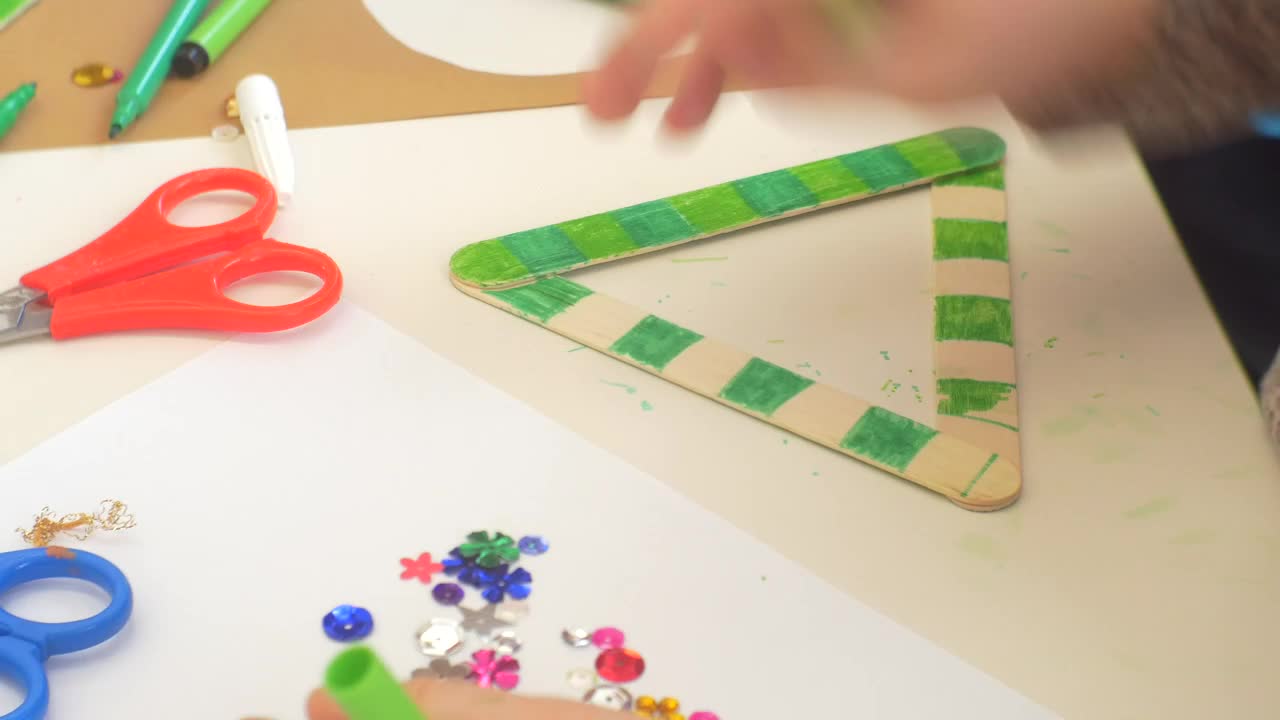 Stock Video Kid Doing Crafts At School Animated Wallpaper - Free Download