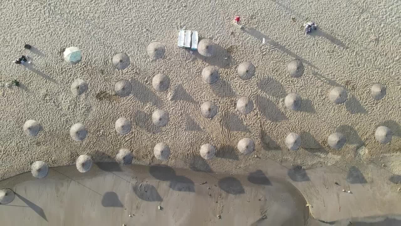 Free Video Stock Sunny Tourism Beach Zoom Out Aerial Shot Live Wallpaper - Free Download