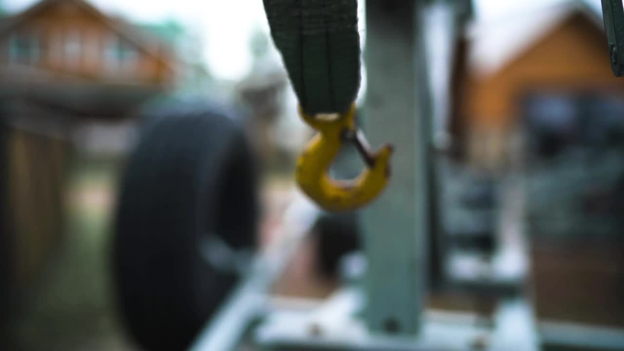 Free Video Stock swinging trailer hook Live Wallpaper - Free Download