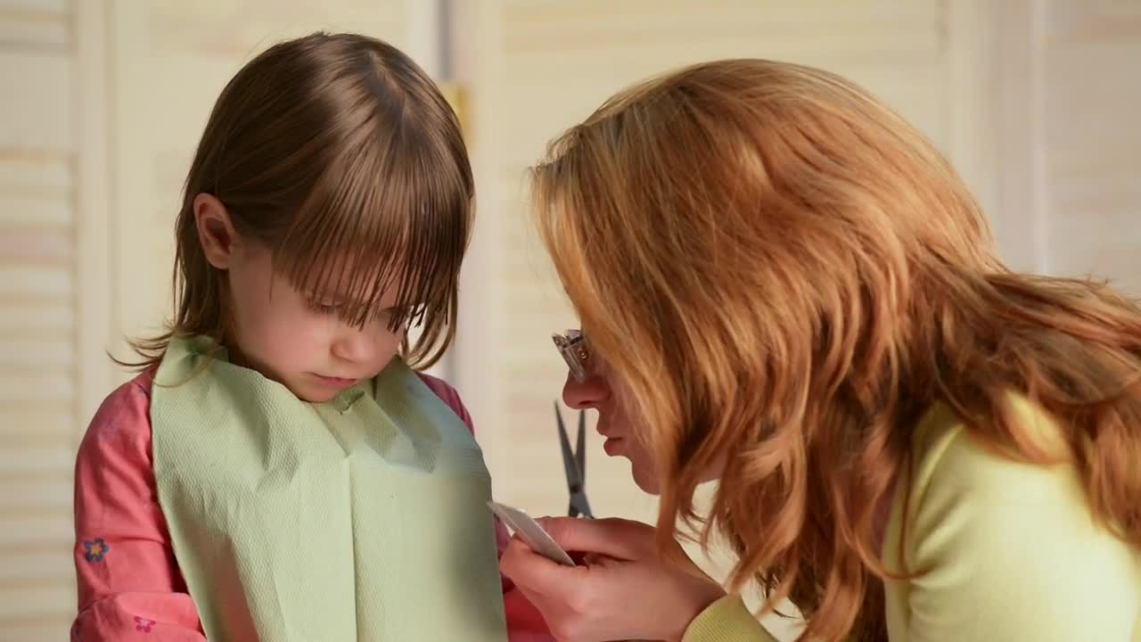 Stock Video Mother Cutting Her Daughters Hai Animated Wallpaper - Free Download