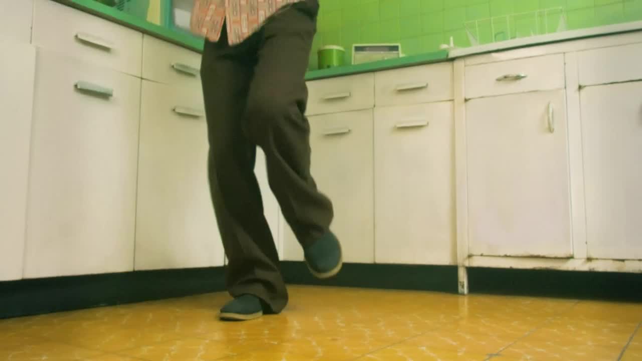 Stock Video Dance Of A Man Who Dances In A Kitchen Of Live Wallpaper For PC - Free Download