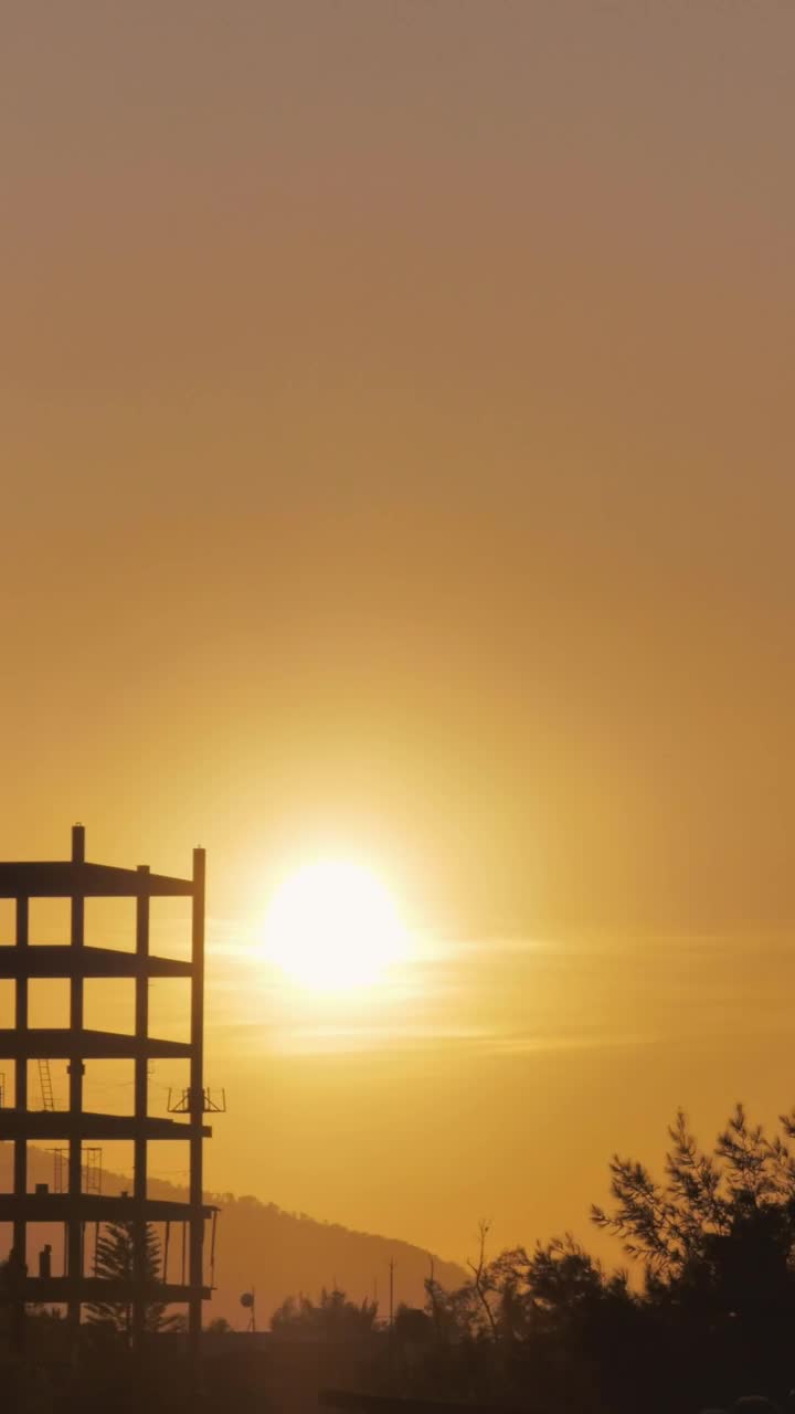 Free Video Stock Sun Hiding Between Hills On The Horizon Live Wallpaper - Free Download