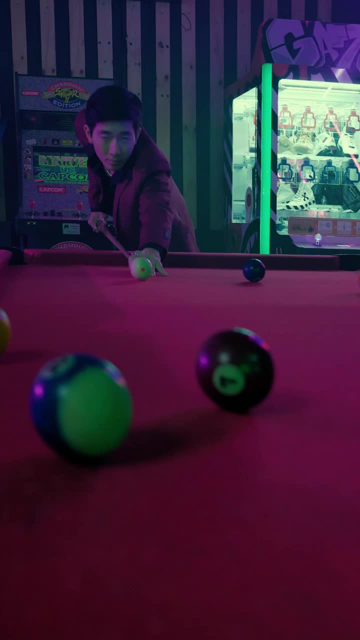 Free Stock Video Young Gangster Playing Billiards In A Dark Arcade Live Wallpaper - Free Download