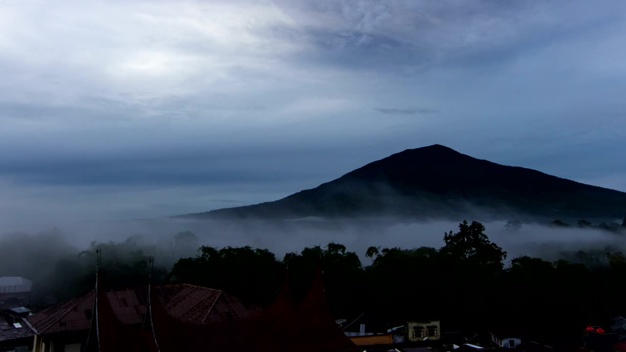 Stock Video Low Fog Between Hills Animated Wallpaper - Free Download
