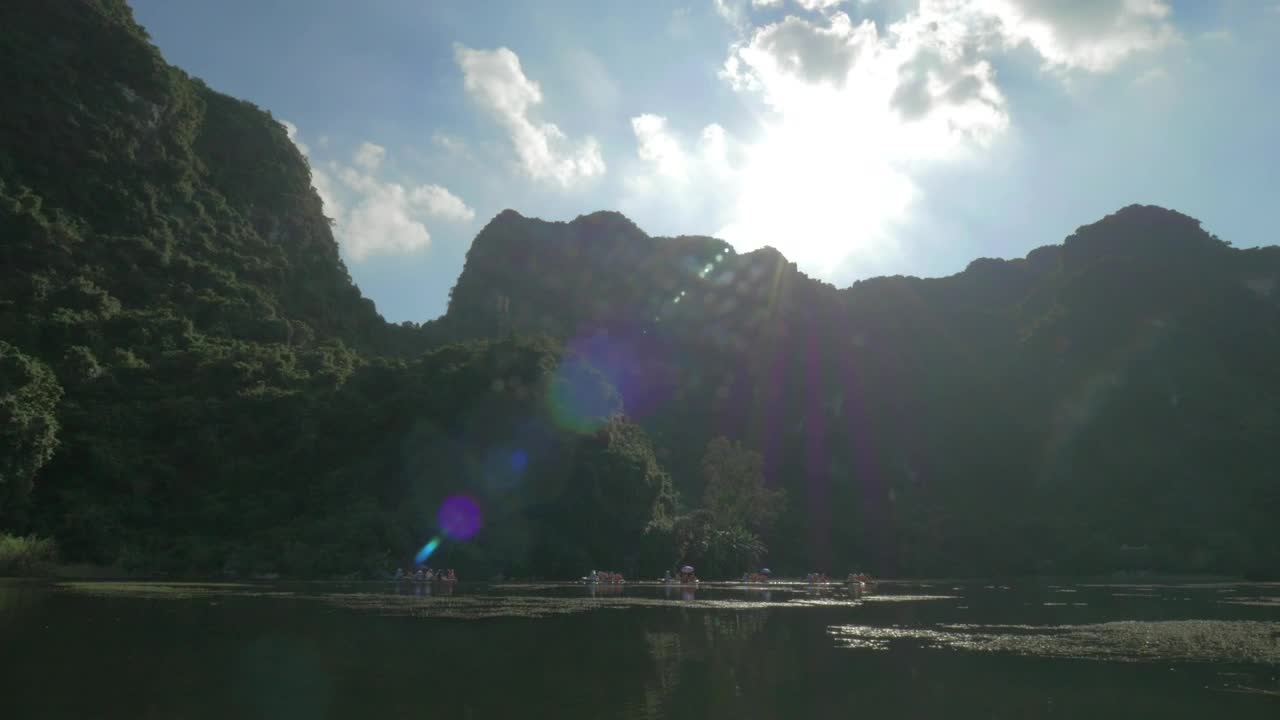 Free Stock Video Sailing Across Ha Long Bay Live Wallpaper - Free Download