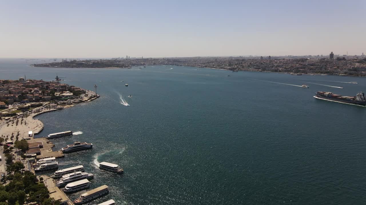 Free Stock Video Ships In The Coast Of Istanbul Live Wallpaper - Free Download