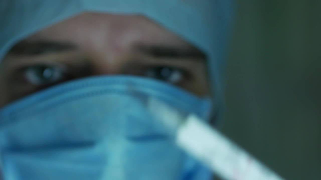 Stock Video Doctor Checking The Thermometer Live Wallpaper For PC - Free Download