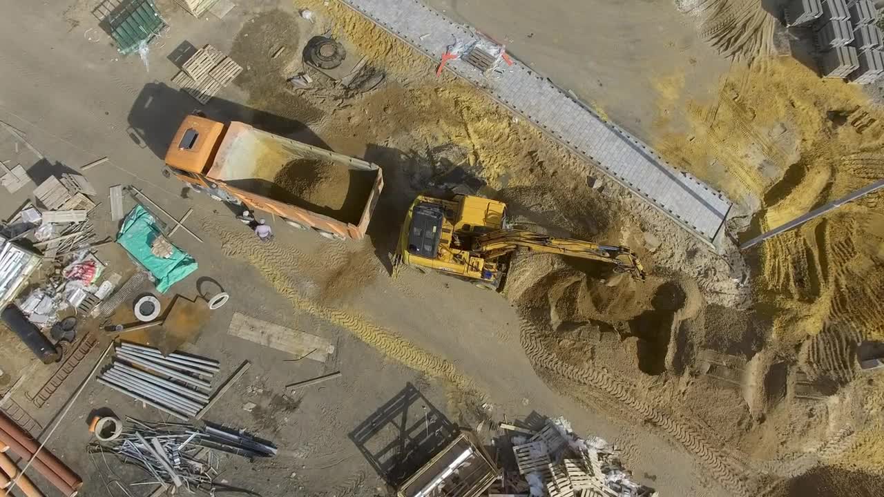 Stock Video Loading Sand Into A Truck Animated Wallpaper - Free Download