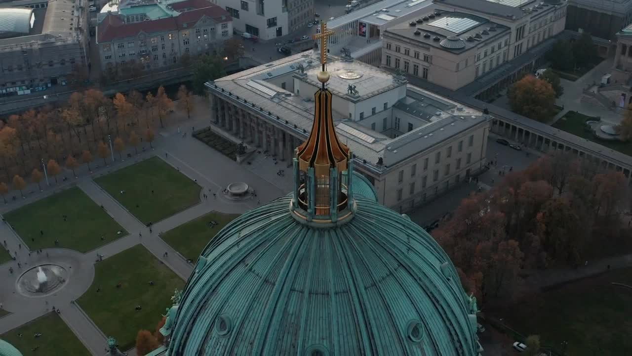 Stock Video Golden Cross On The Dome Of A German Cathedral Live Wallpaper For PC - Free Download