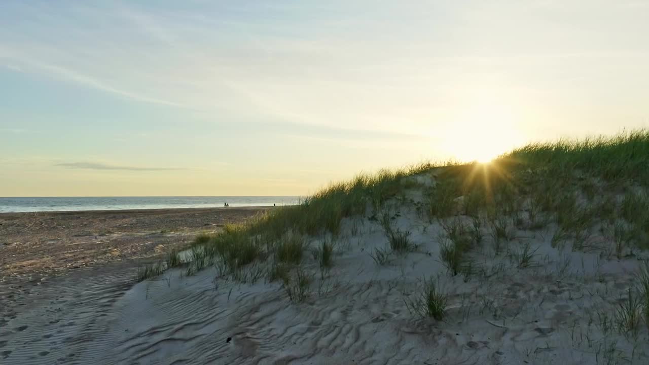 Stock Video Beautiful Sunrise Over The Ocean Live Wallpaper For PC - Free Download