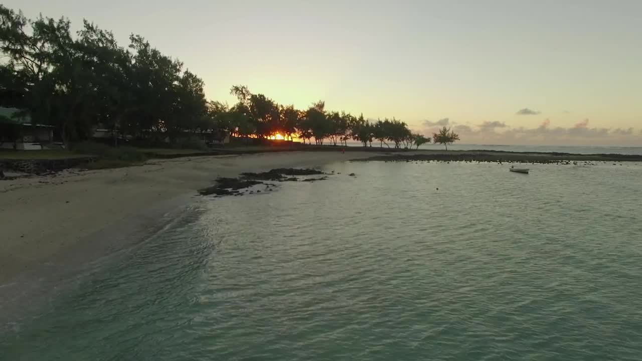 Free Video Stock sunset at the edge of an island Live Wallpaper - Free Download