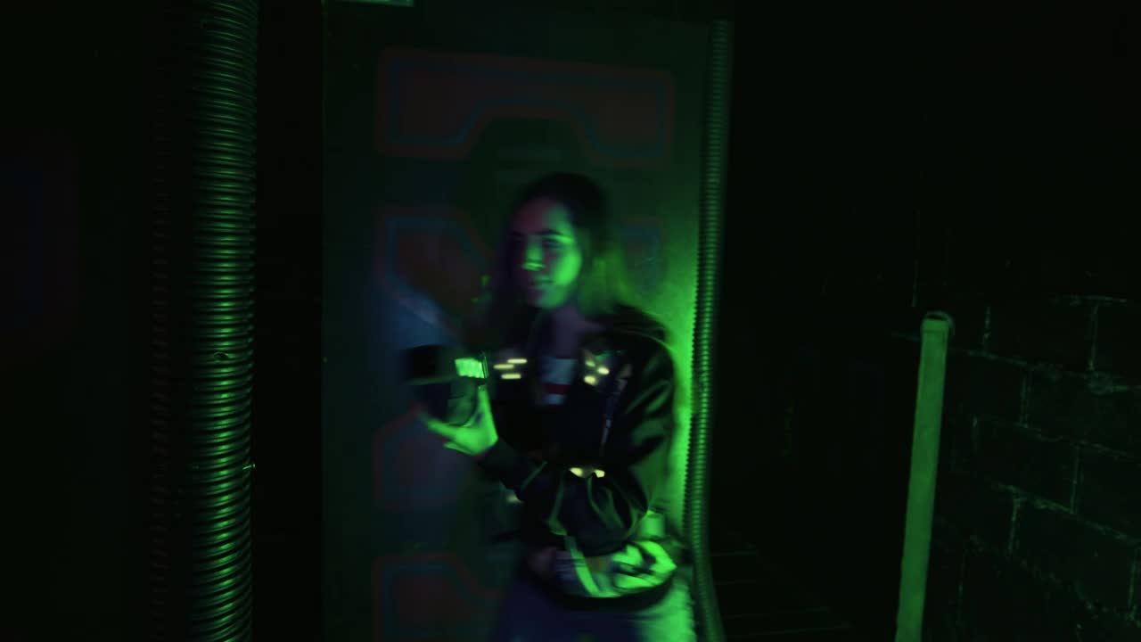 Stock Video Girls Playing Laser Tag Live Wallpaper For PC - Free Download
